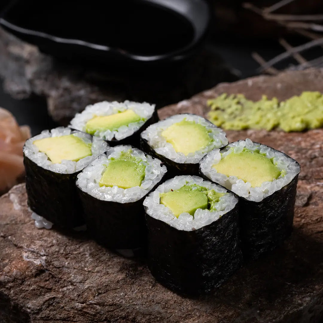 Avocado maki roll